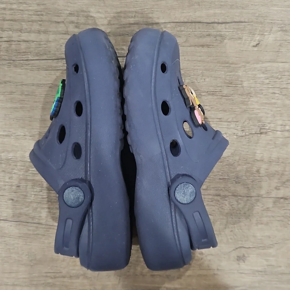 Kids Navy Blue Clogs with Cartoon Charms size 9